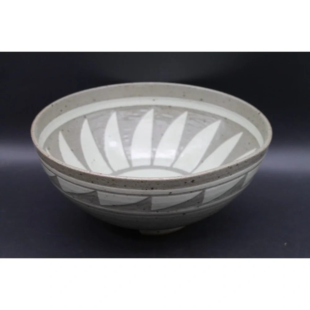 Steve Johnson Signed Iowa Studio Pottery Large 11